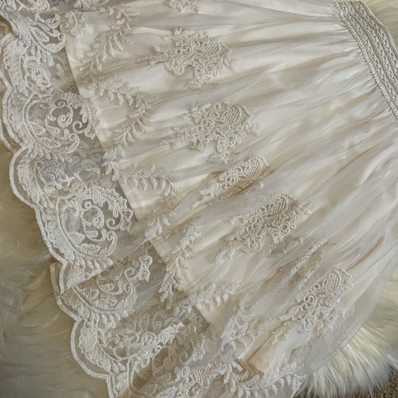 Lace skirt - Picture 2 of 4